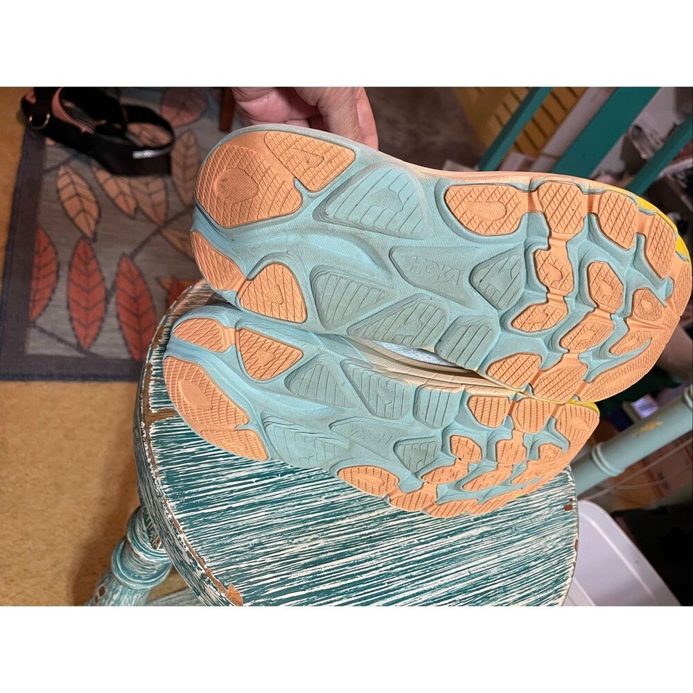 Hoka Clifton 10 Women’s Sneakers - Picture 9 of 16